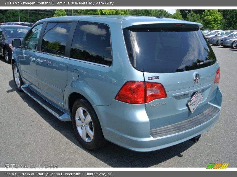 Antigua Blue Metallic / Aero Gray 2010 Volkswagen Routan SE