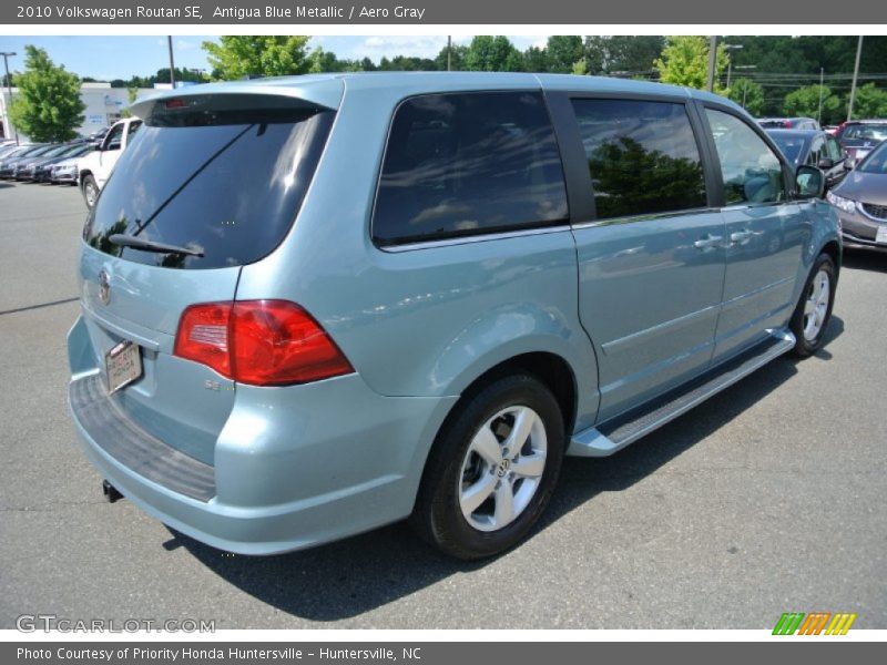 Antigua Blue Metallic / Aero Gray 2010 Volkswagen Routan SE