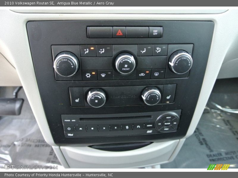 Antigua Blue Metallic / Aero Gray 2010 Volkswagen Routan SE