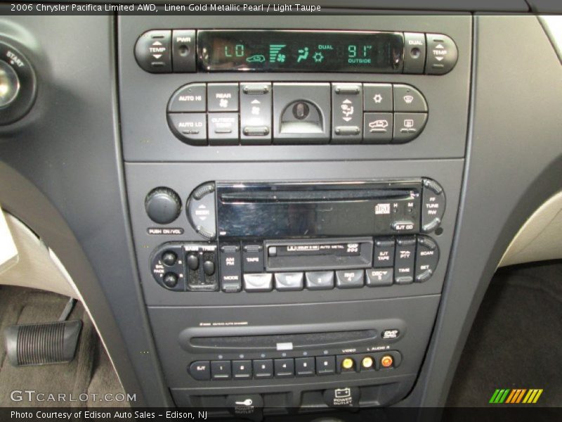 Controls of 2006 Pacifica Limited AWD