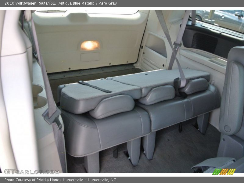 Antigua Blue Metallic / Aero Gray 2010 Volkswagen Routan SE