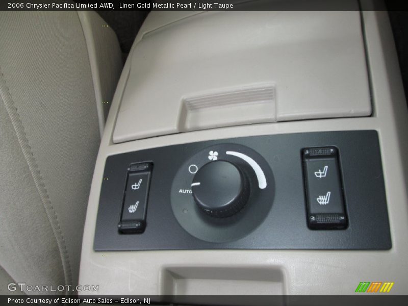 Linen Gold Metallic Pearl / Light Taupe 2006 Chrysler Pacifica Limited AWD