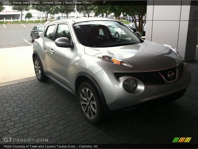 Chrome Silver / Black/Silver Trim 2012 Nissan Juke S AWD