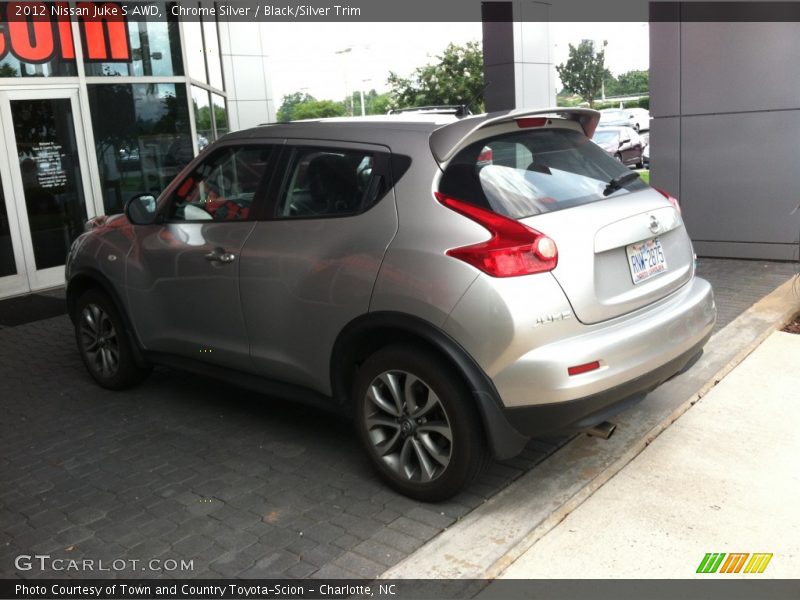 Chrome Silver / Black/Silver Trim 2012 Nissan Juke S AWD