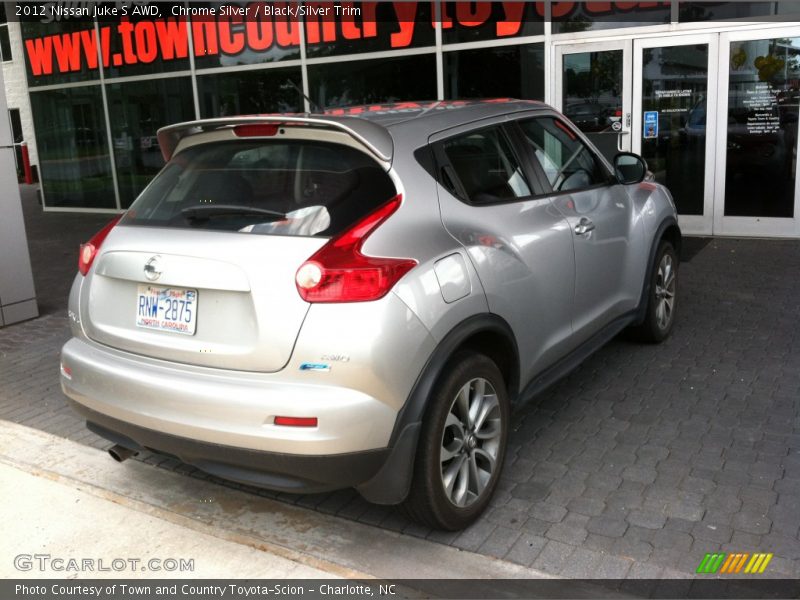 Chrome Silver / Black/Silver Trim 2012 Nissan Juke S AWD