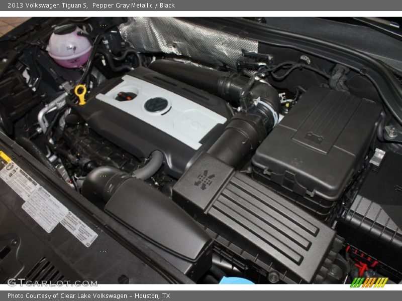 Pepper Gray Metallic / Black 2013 Volkswagen Tiguan S