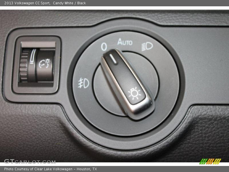 Candy White / Black 2013 Volkswagen CC Sport