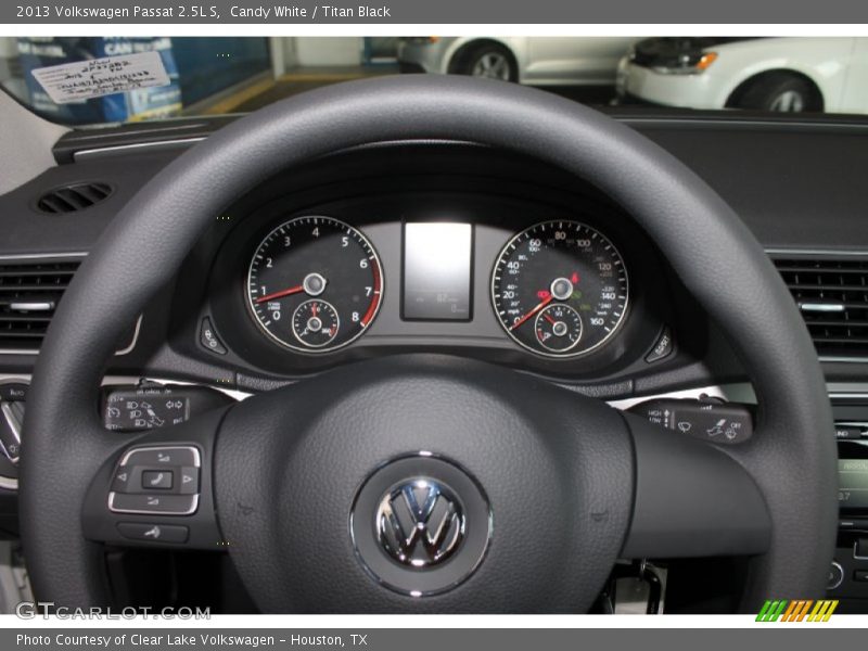 Candy White / Titan Black 2013 Volkswagen Passat 2.5L S