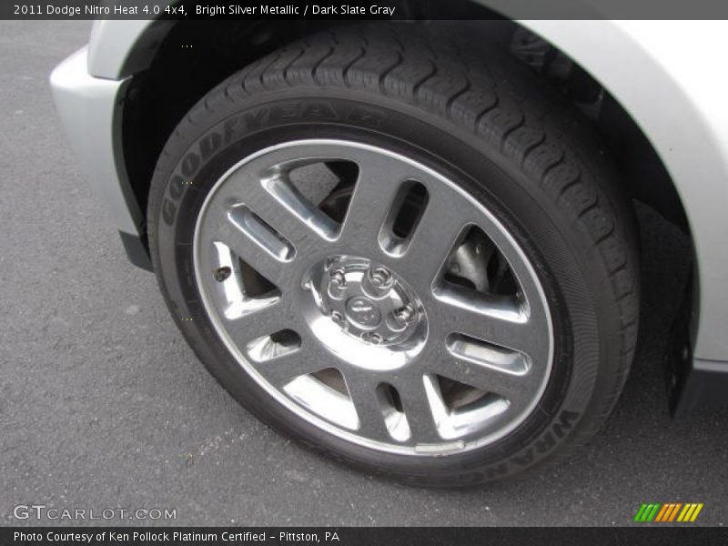 Bright Silver Metallic / Dark Slate Gray 2011 Dodge Nitro Heat 4.0 4x4