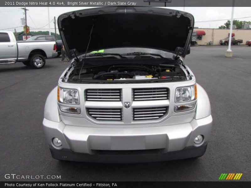 Bright Silver Metallic / Dark Slate Gray 2011 Dodge Nitro Heat 4.0 4x4