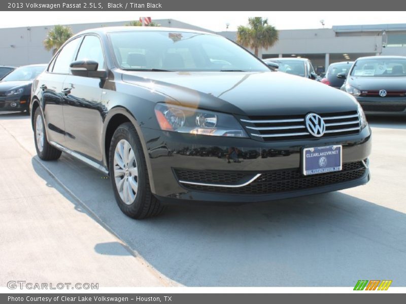 Black / Titan Black 2013 Volkswagen Passat 2.5L S