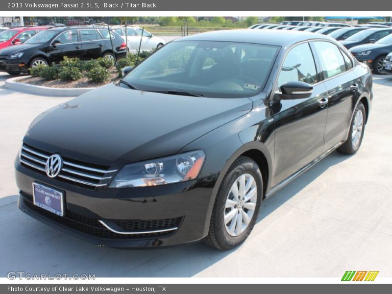 Black / Titan Black 2013 Volkswagen Passat 2.5L S