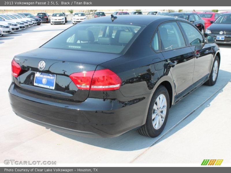 Black / Titan Black 2013 Volkswagen Passat 2.5L S