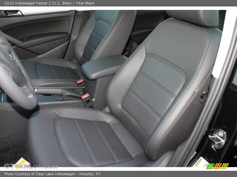 Black / Titan Black 2013 Volkswagen Passat 2.5L S