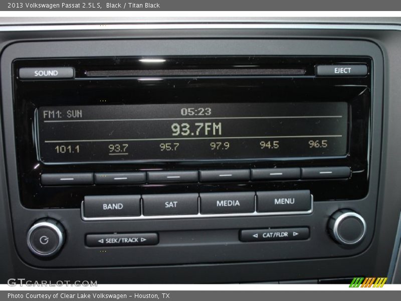 Black / Titan Black 2013 Volkswagen Passat 2.5L S