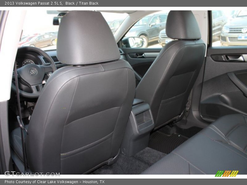 Black / Titan Black 2013 Volkswagen Passat 2.5L S