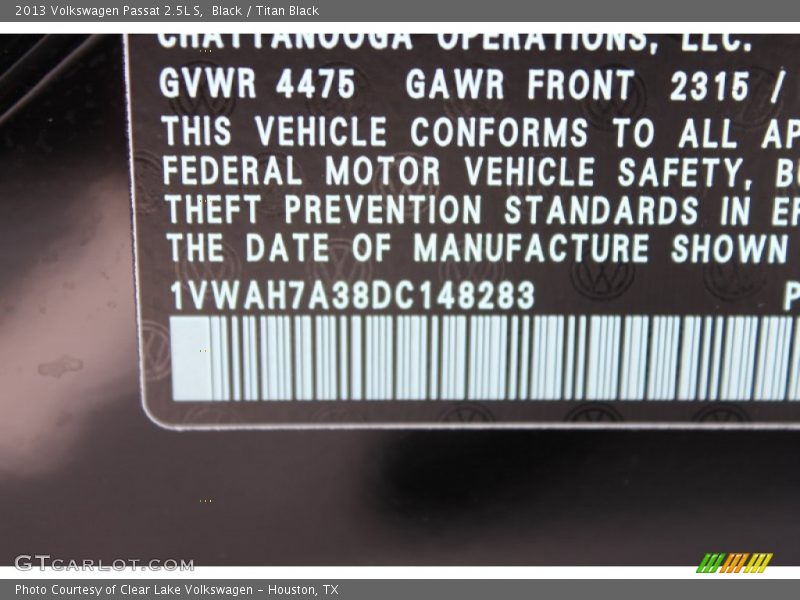 Black / Titan Black 2013 Volkswagen Passat 2.5L S