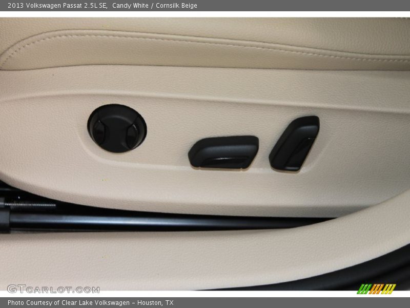 Candy White / Cornsilk Beige 2013 Volkswagen Passat 2.5L SE