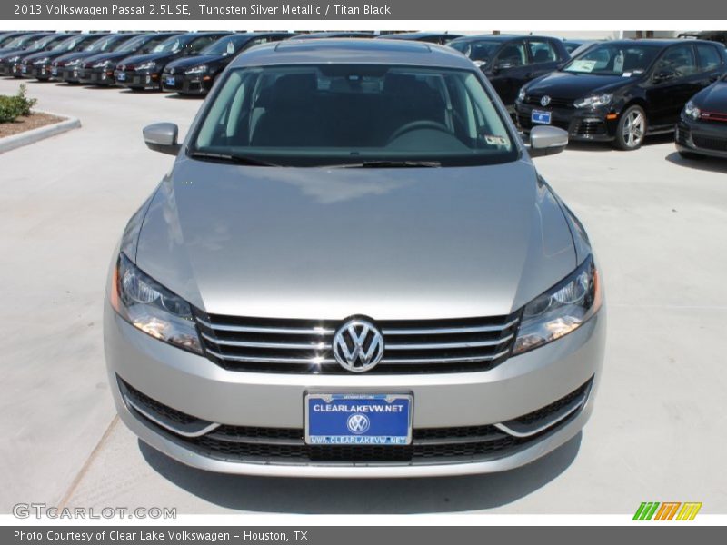 Tungsten Silver Metallic / Titan Black 2013 Volkswagen Passat 2.5L SE