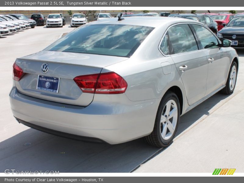 Tungsten Silver Metallic / Titan Black 2013 Volkswagen Passat 2.5L SE