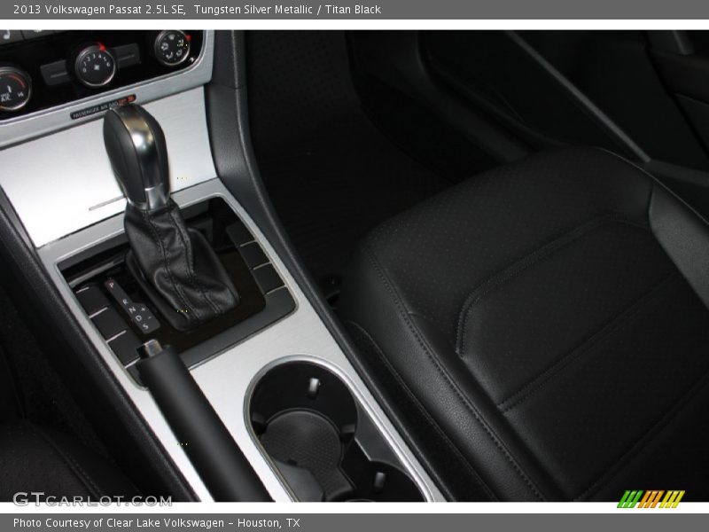 Tungsten Silver Metallic / Titan Black 2013 Volkswagen Passat 2.5L SE