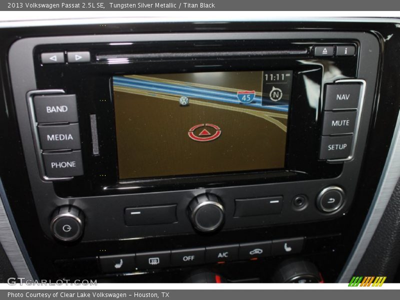 Tungsten Silver Metallic / Titan Black 2013 Volkswagen Passat 2.5L SE