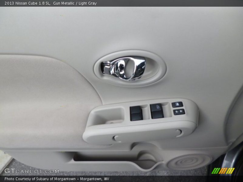Gun Metallic / Light Gray 2013 Nissan Cube 1.8 SL