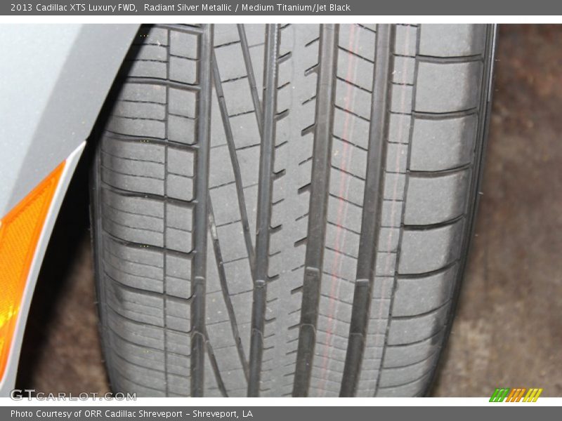 Radiant Silver Metallic / Medium Titanium/Jet Black 2013 Cadillac XTS Luxury FWD