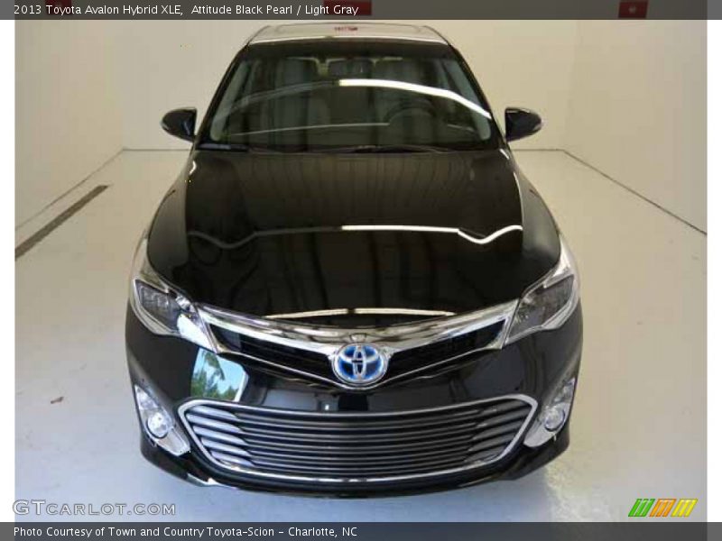 Attitude Black Pearl / Light Gray 2013 Toyota Avalon Hybrid XLE