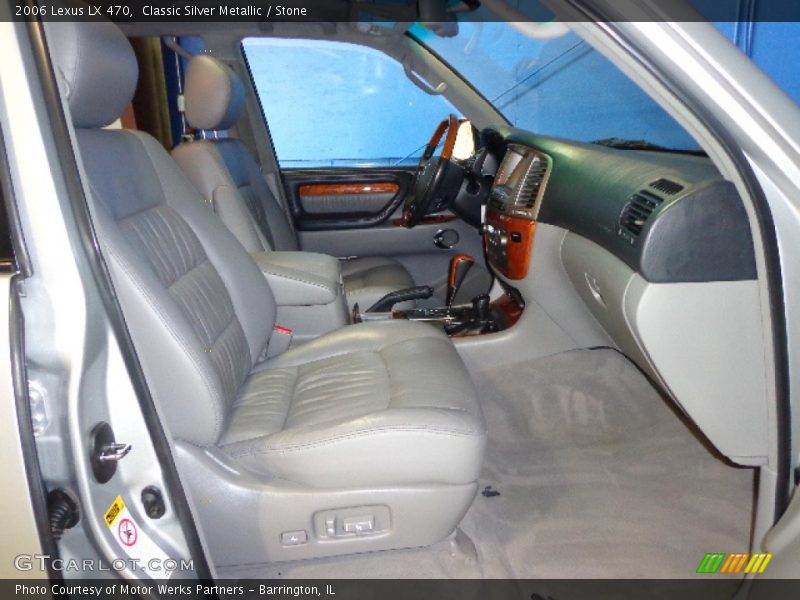 Front Seat of 2006 LX 470