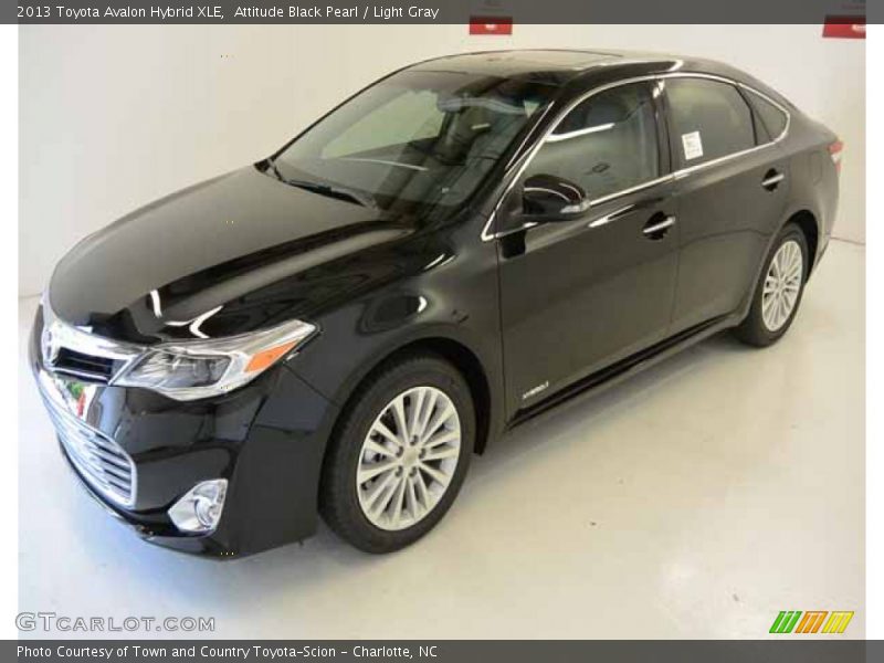 Attitude Black Pearl / Light Gray 2013 Toyota Avalon Hybrid XLE