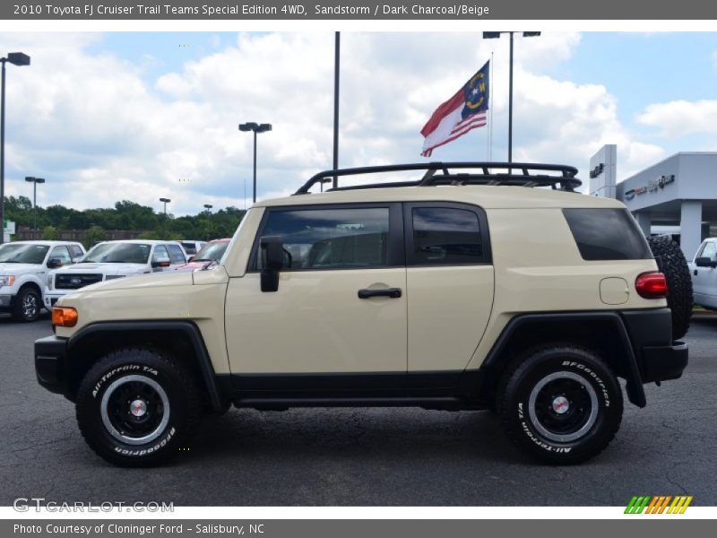 Sandstorm / Dark Charcoal/Beige 2010 Toyota FJ Cruiser Trail Teams Special Edition 4WD