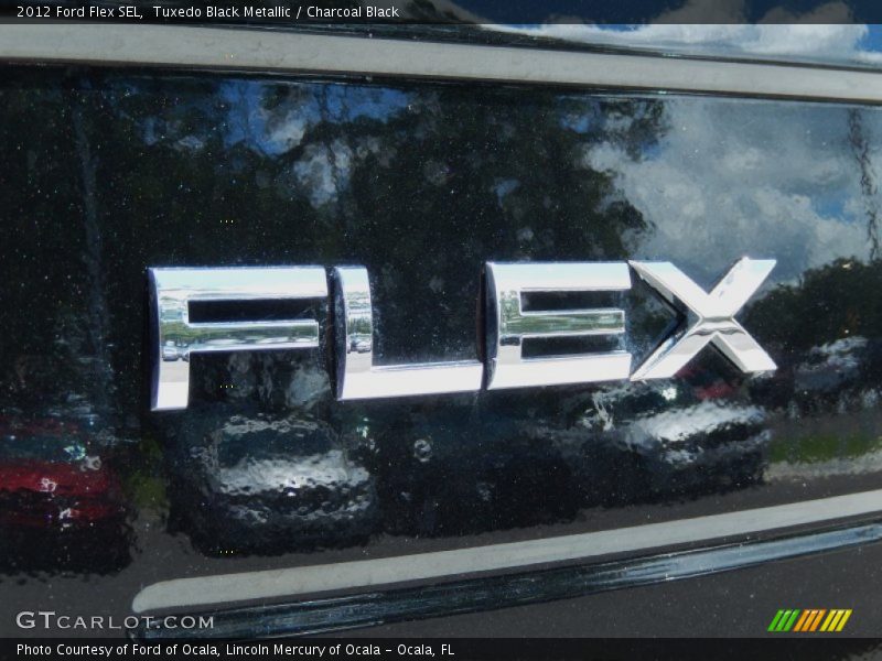 Tuxedo Black Metallic / Charcoal Black 2012 Ford Flex SEL