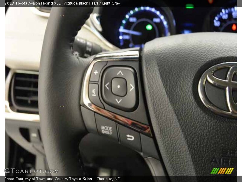 Attitude Black Pearl / Light Gray 2013 Toyota Avalon Hybrid XLE