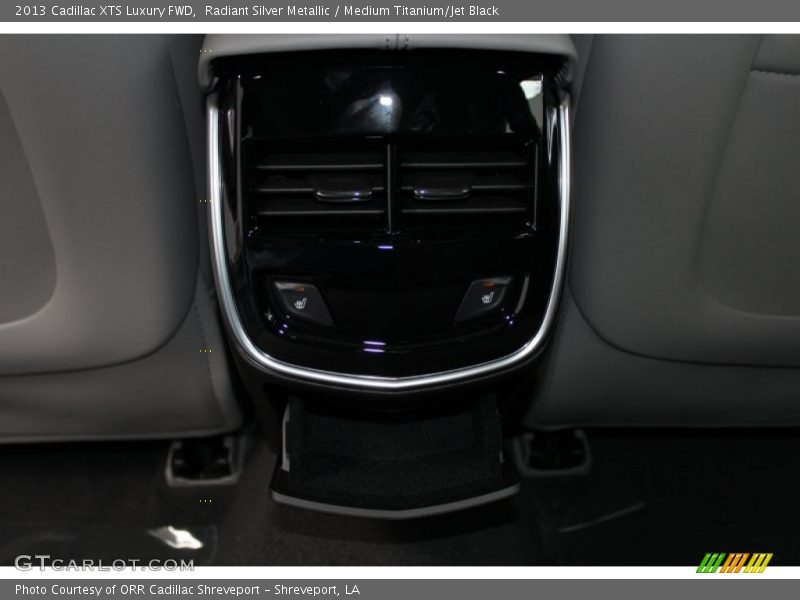 Radiant Silver Metallic / Medium Titanium/Jet Black 2013 Cadillac XTS Luxury FWD