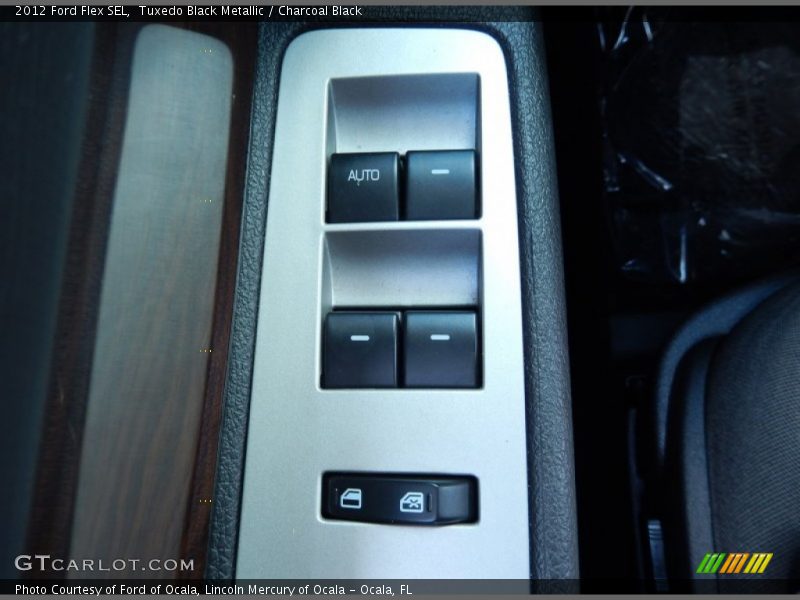 Tuxedo Black Metallic / Charcoal Black 2012 Ford Flex SEL