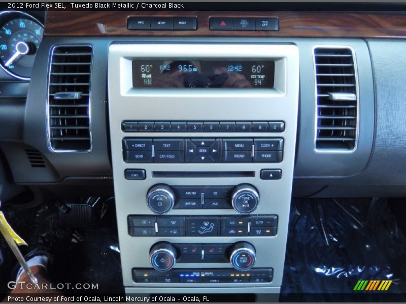 Tuxedo Black Metallic / Charcoal Black 2012 Ford Flex SEL