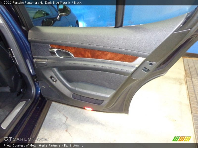 Dark Blue Metallic / Black 2011 Porsche Panamera 4