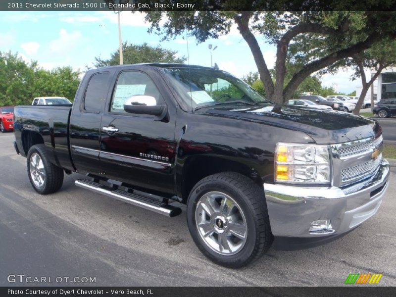 Front 3/4 View of 2013 Silverado 1500 LT Extended Cab