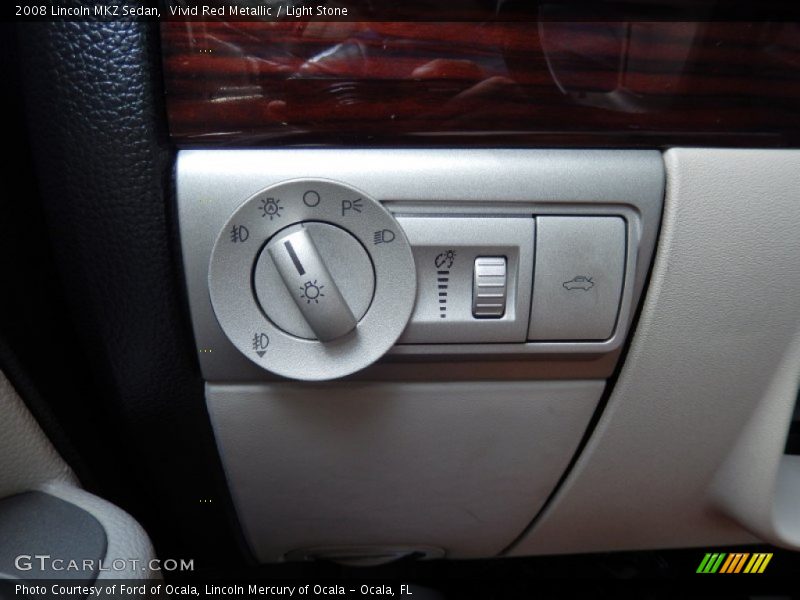 Vivid Red Metallic / Light Stone 2008 Lincoln MKZ Sedan