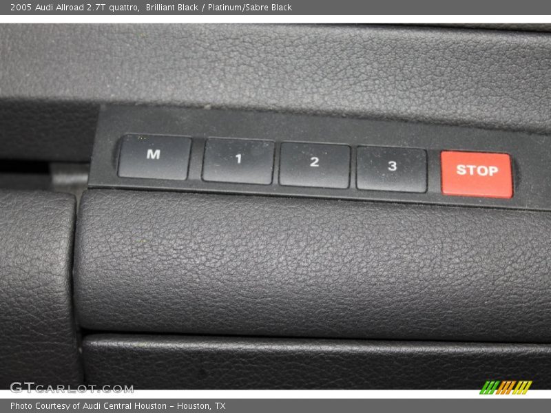 Brilliant Black / Platinum/Sabre Black 2005 Audi Allroad 2.7T quattro