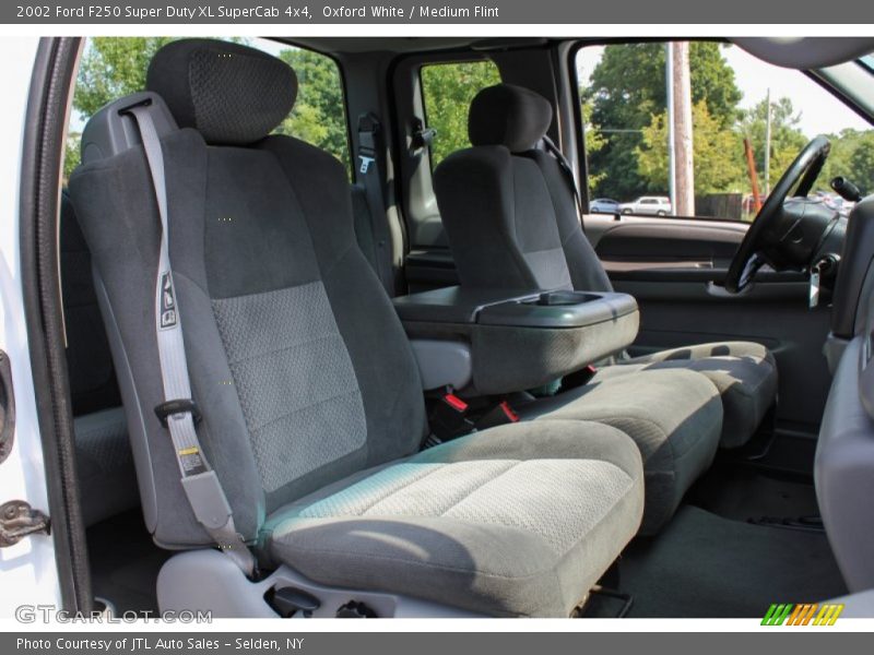 Oxford White / Medium Flint 2002 Ford F250 Super Duty XL SuperCab 4x4