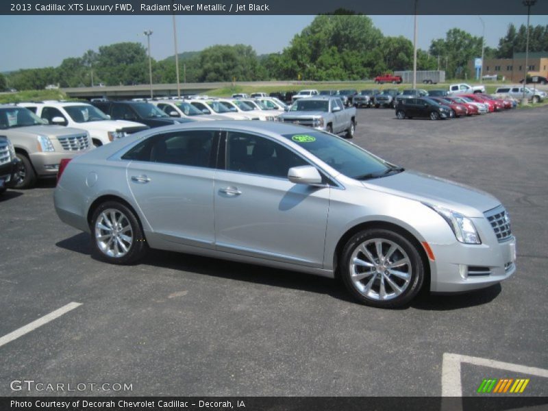  2013 XTS Luxury FWD Radiant Silver Metallic