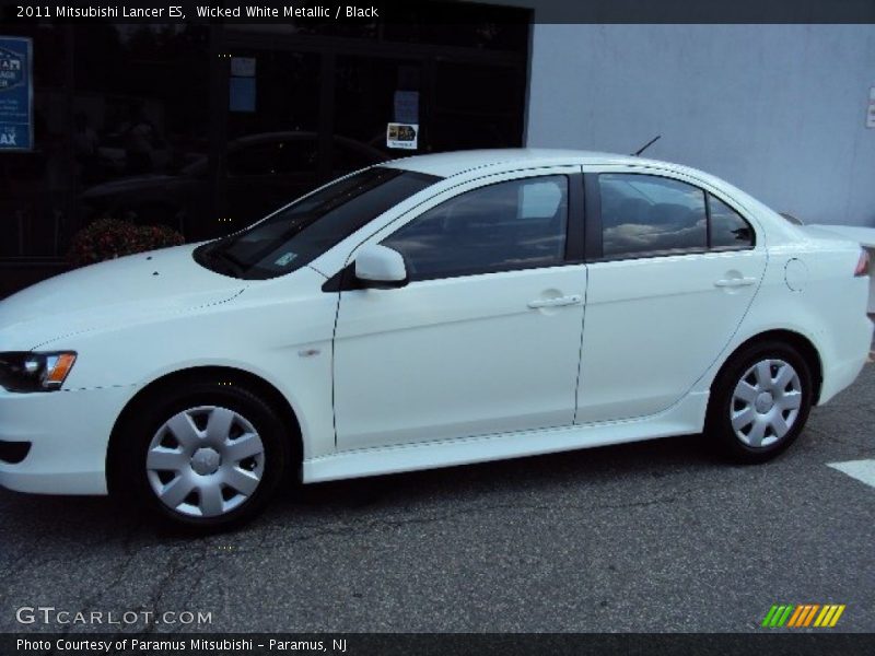 Wicked White Metallic / Black 2011 Mitsubishi Lancer ES