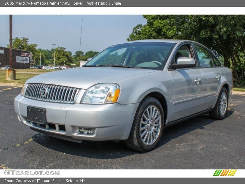 Front 3/4 View of 2005 Montego Premier AWD