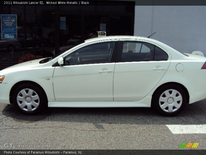 Wicked White Metallic / Black 2011 Mitsubishi Lancer ES