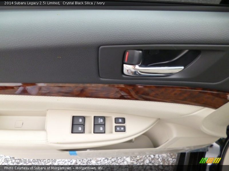 Crystal Black Silica / Ivory 2014 Subaru Legacy 2.5i Limited