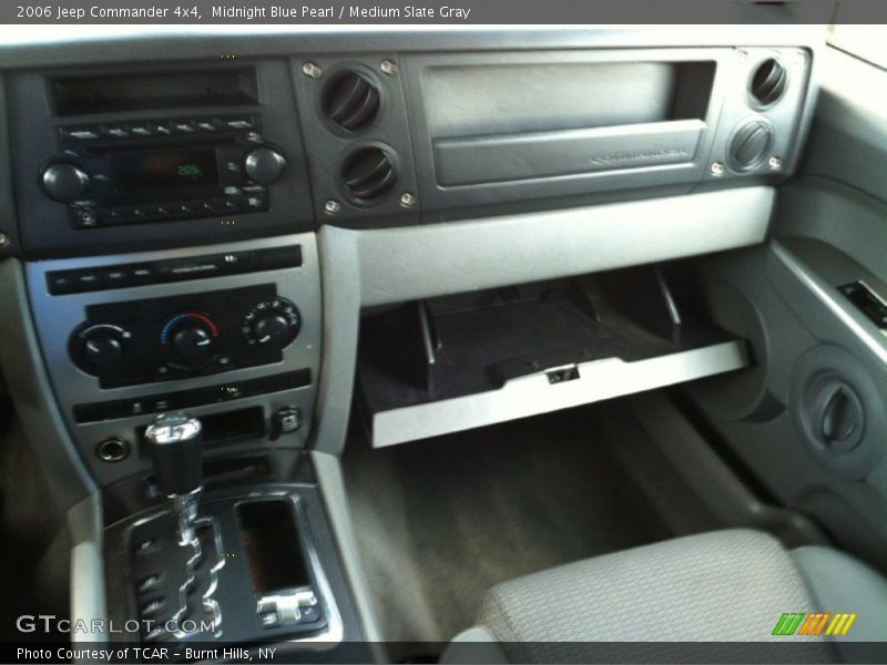 Midnight Blue Pearl / Medium Slate Gray 2006 Jeep Commander 4x4