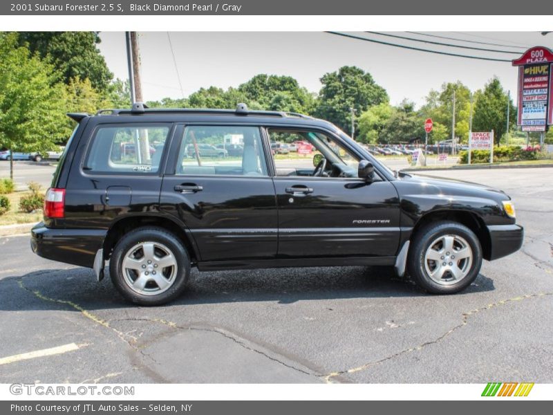Black Diamond Pearl / Gray 2001 Subaru Forester 2.5 S
