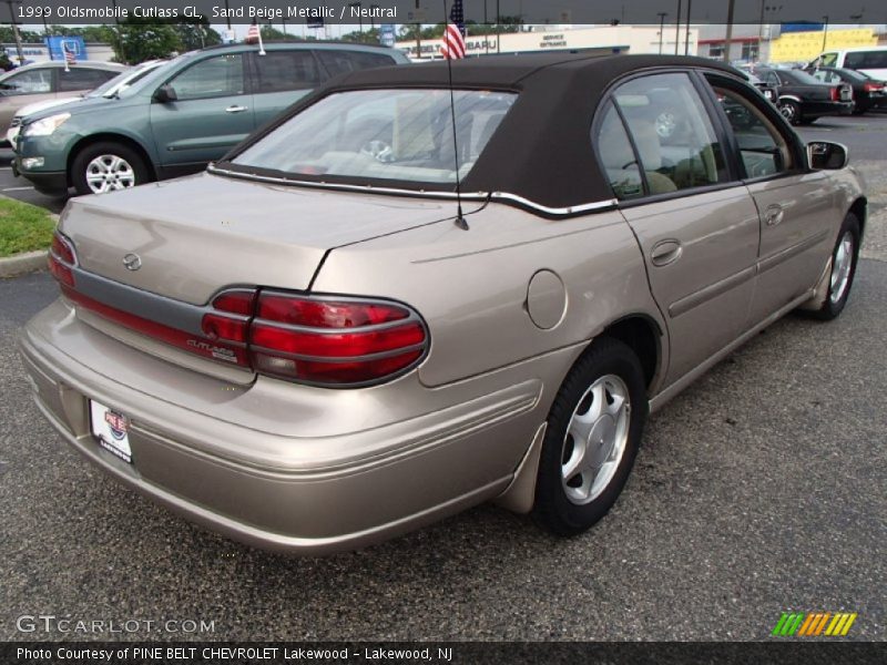 Sand Beige Metallic / Neutral 1999 Oldsmobile Cutlass GL